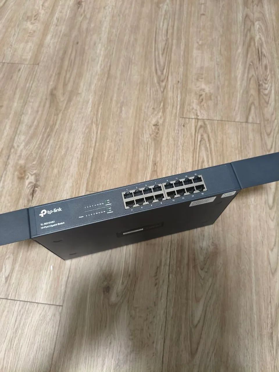 Switch TP-Link TL-SG1016D (Versão 10.0)
