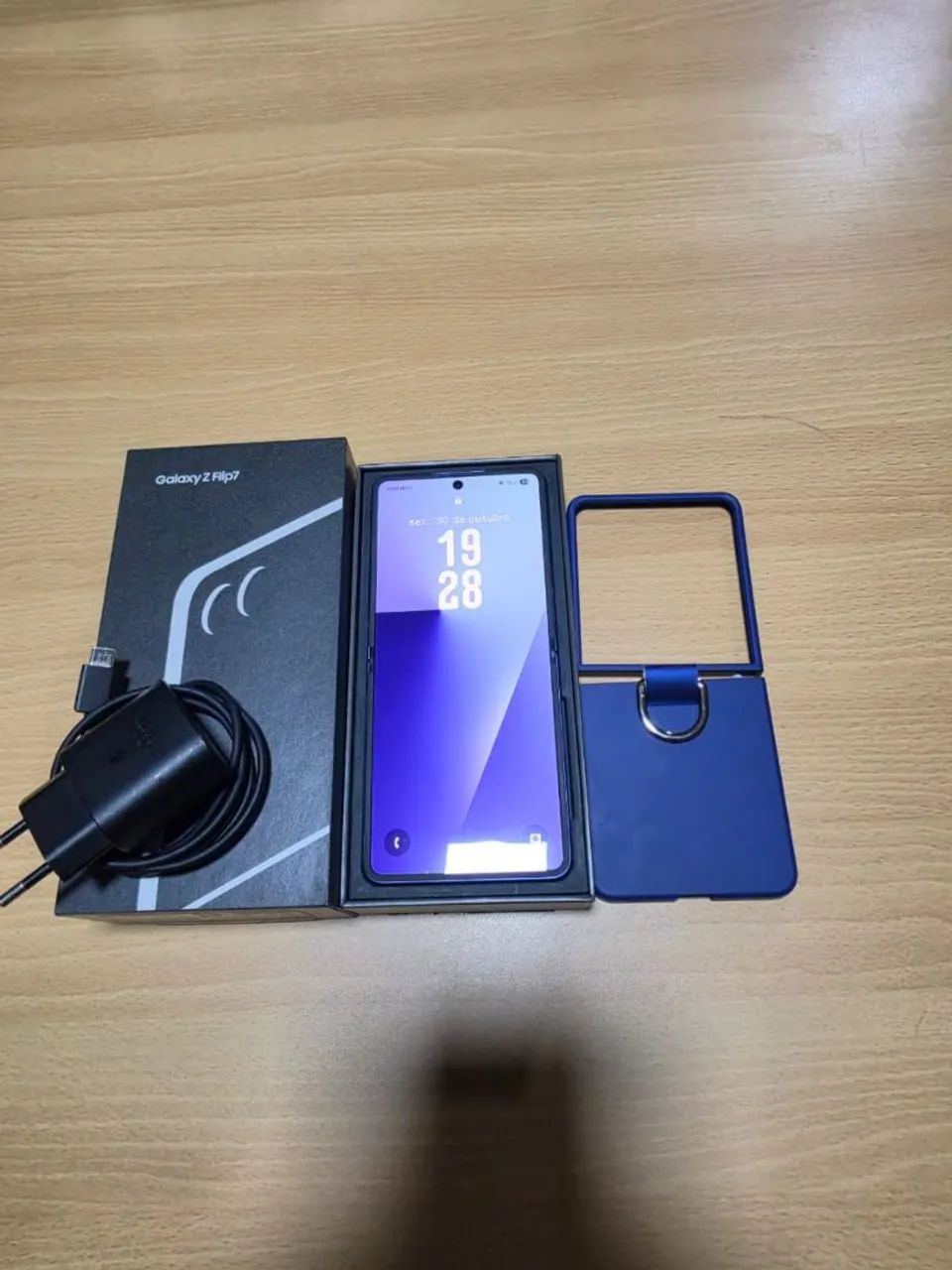 Samsung Z Flip 7 - Foto 3