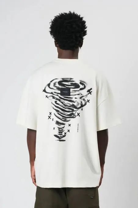 Camiseta thesaint oversized redemoinho