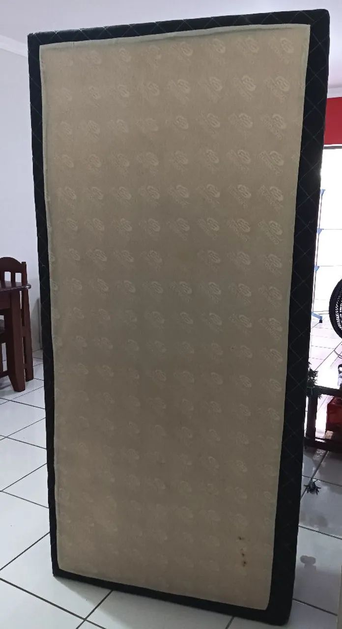 Cama Box solteiro (sem colchão)