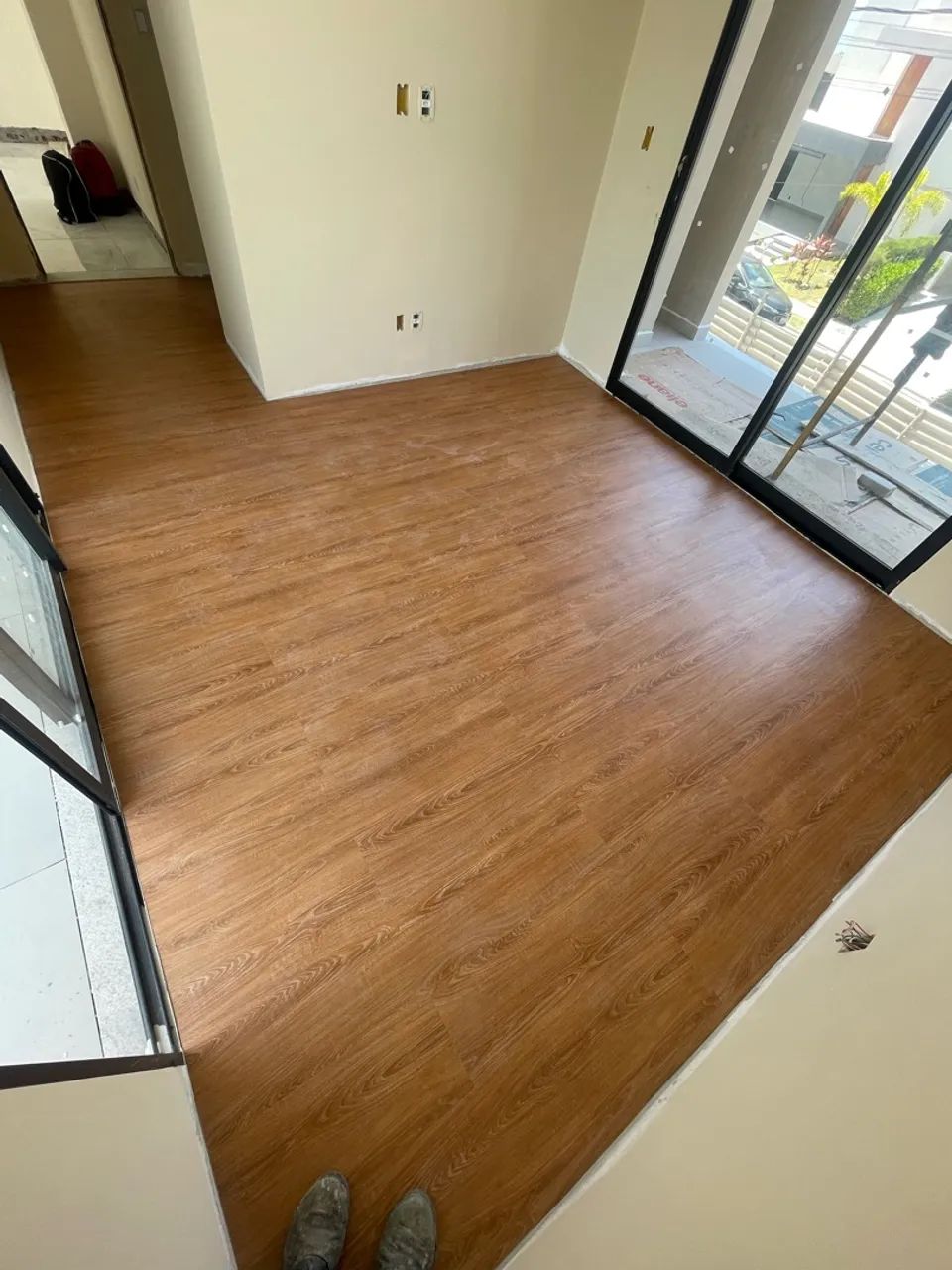 Aplicação de Piso Vinílico e Rodapés  - Foto 3