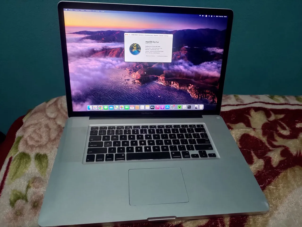macbook pro 17 2011