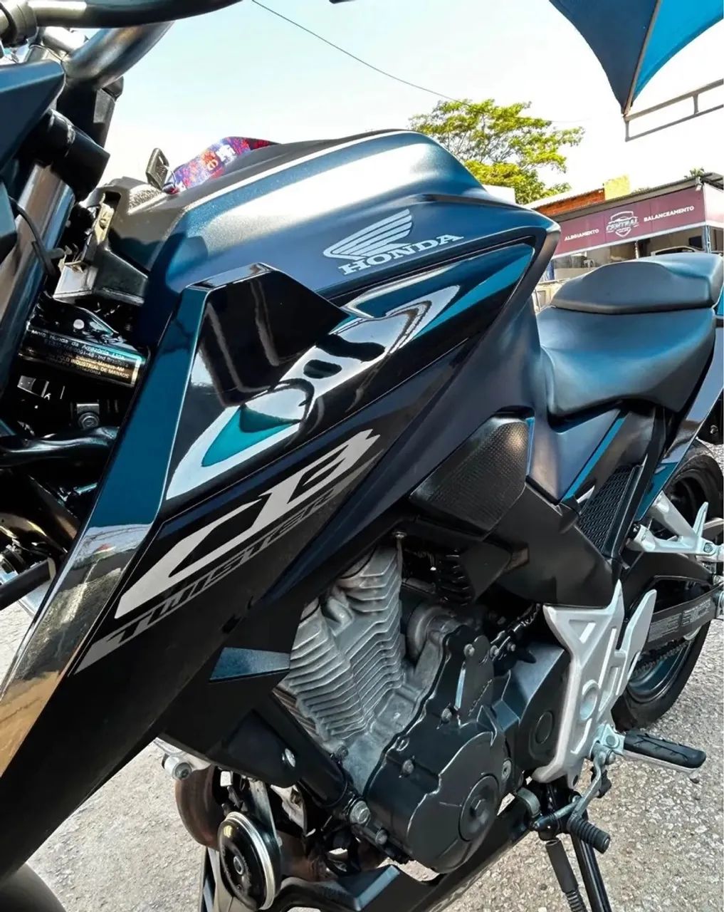 CB 300F - Foto 4