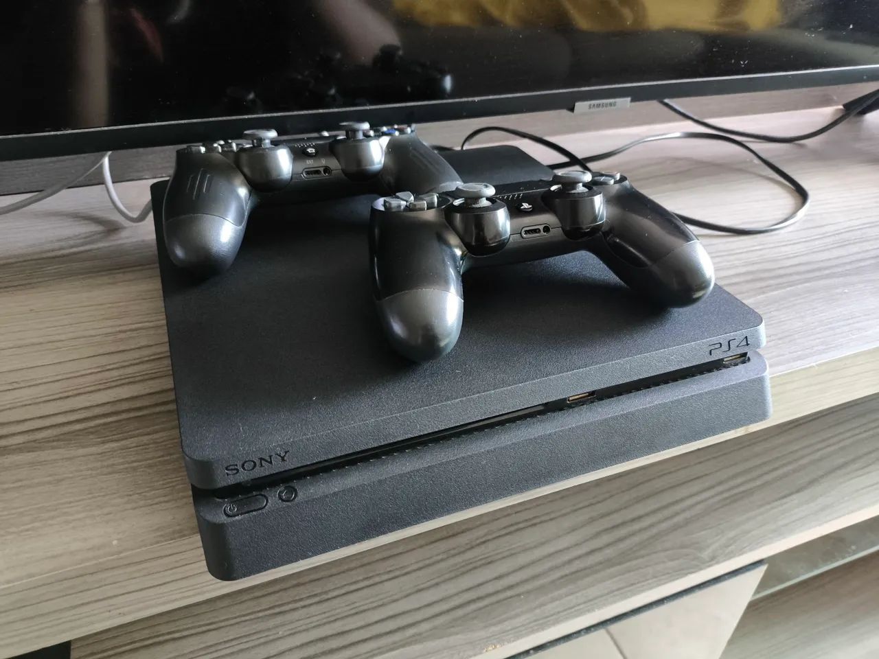 PS4 1TB
