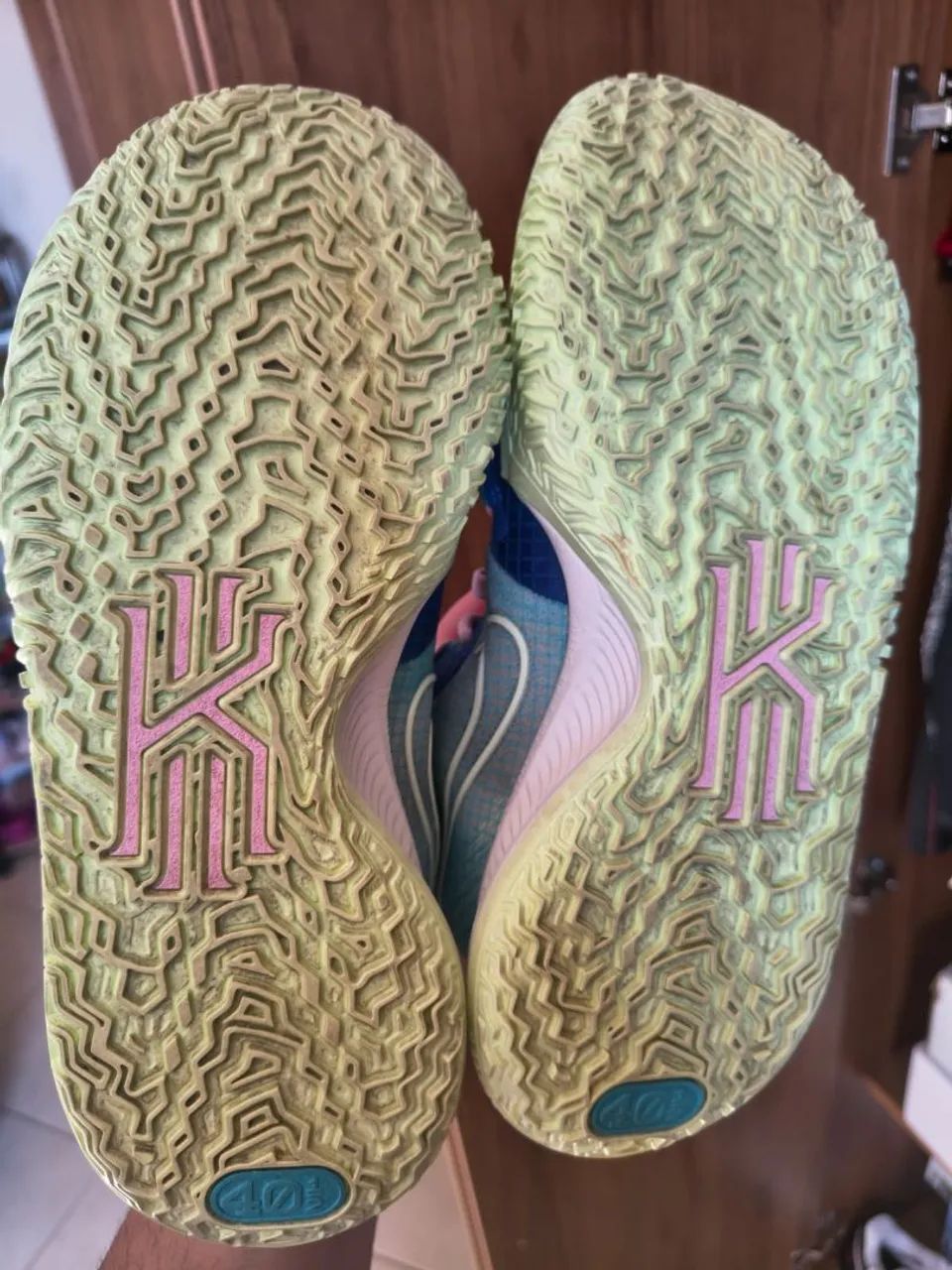 Tênis Basquete Nike Kyrie 4 Low - 39 - Foto 6
