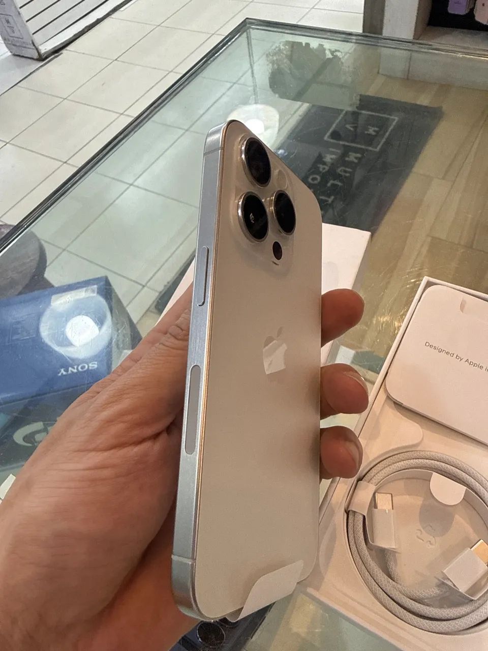 Iphone 15 pro 256 - Garantia Apple 11 meses  - Foto 3