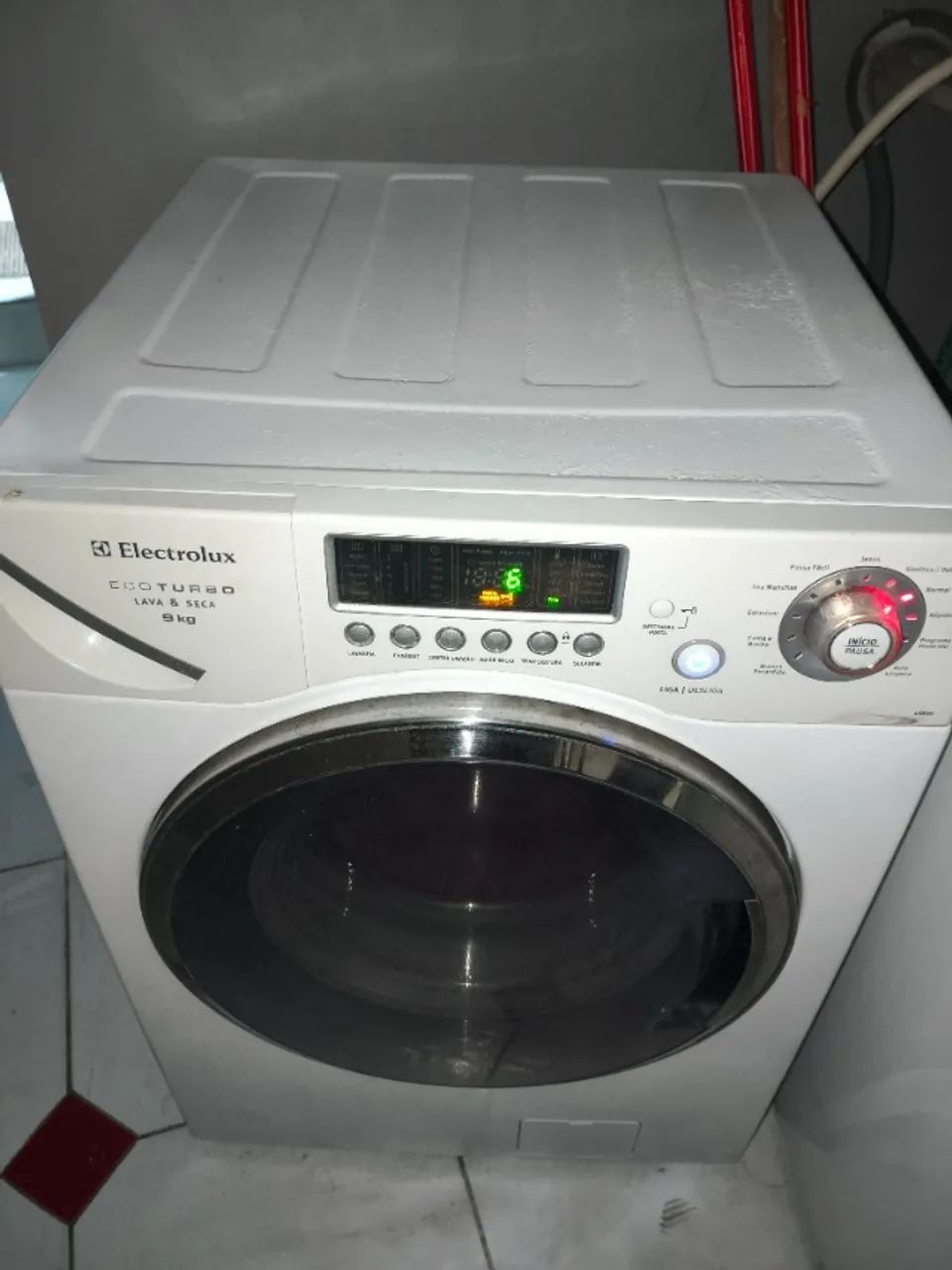 Lava e Seca Electrolux LSE09 9KG funcionando bem - Foto 3