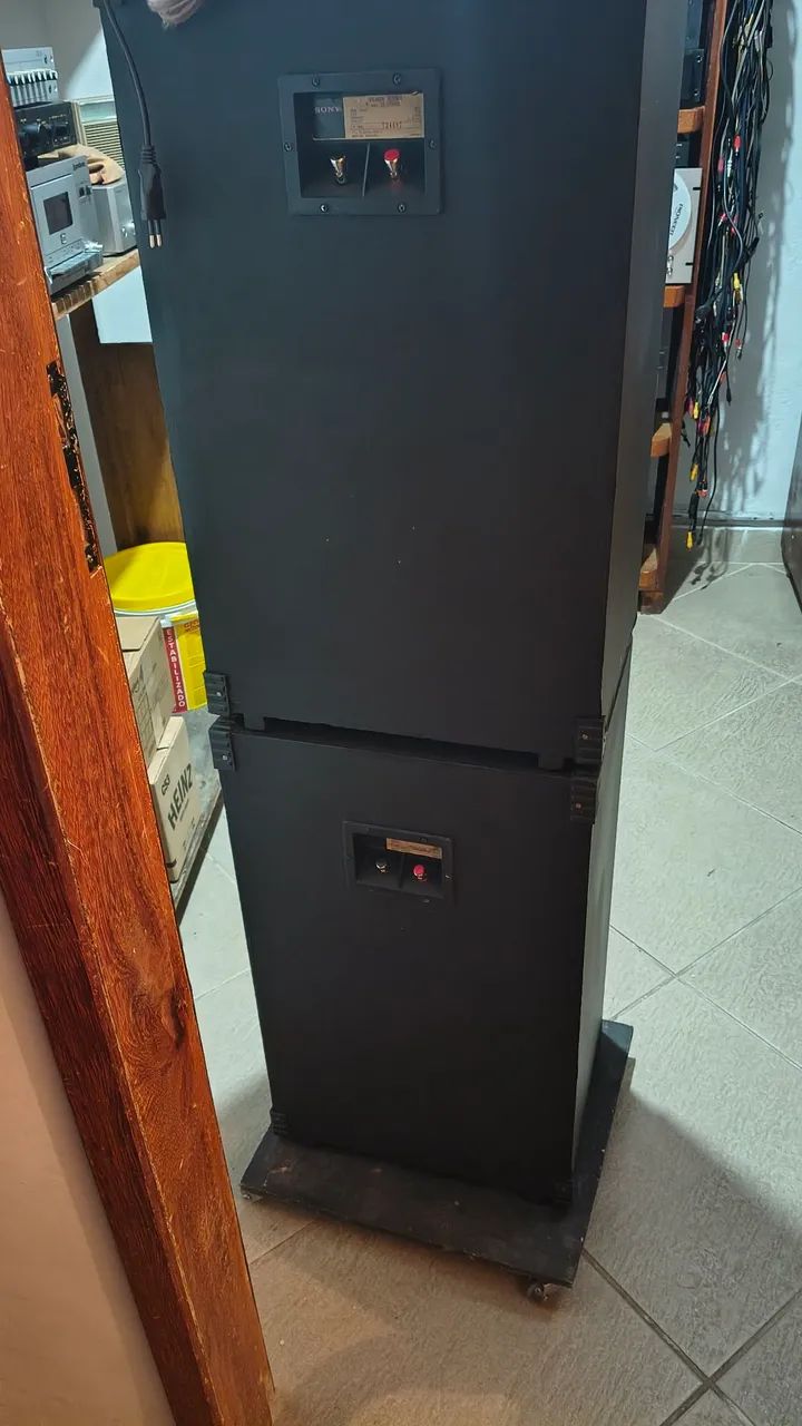 Duas caixas de som sony 12  - Foto 5
