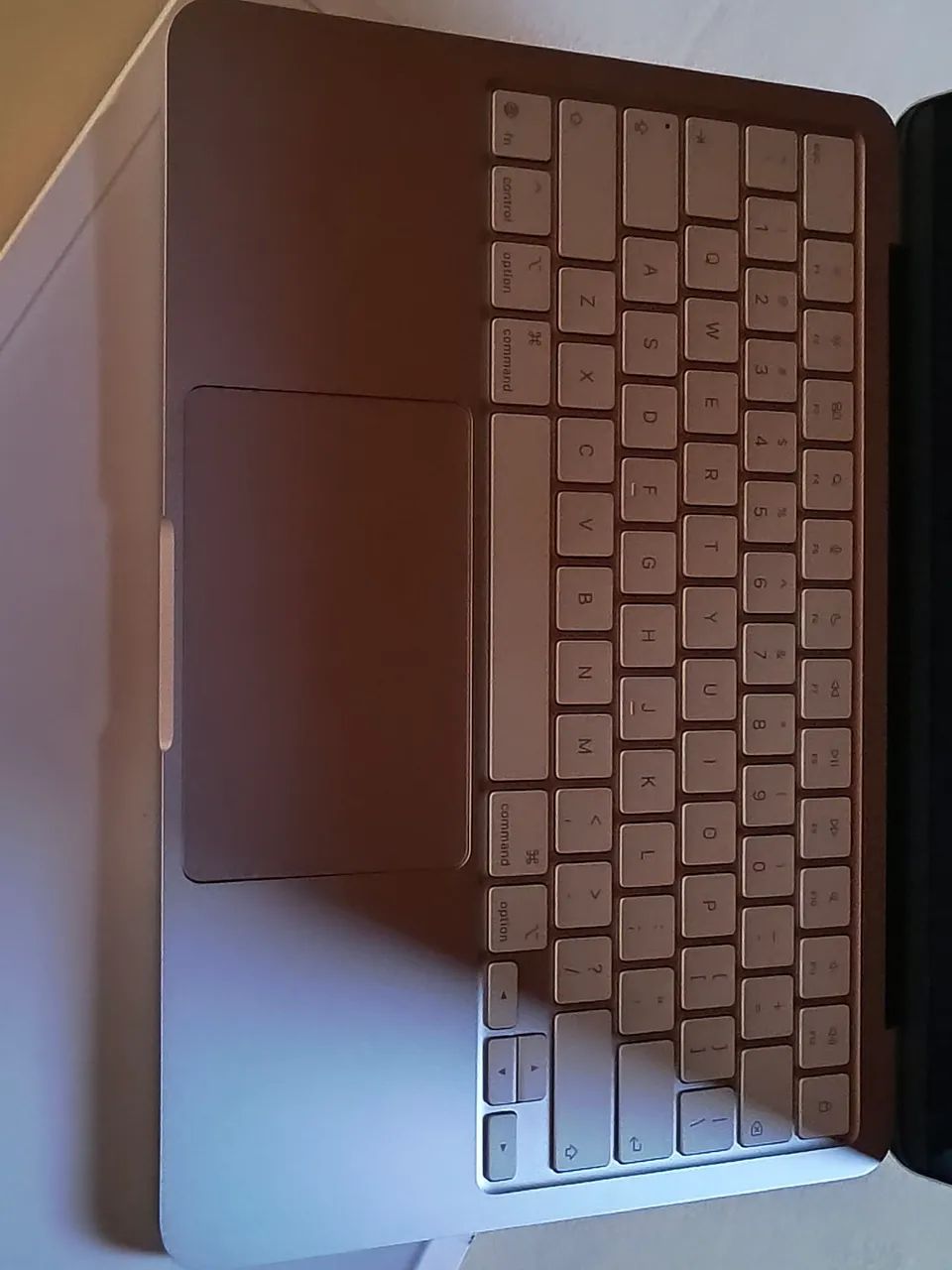 MacBook Neo prata 8/256gb - Foto 4