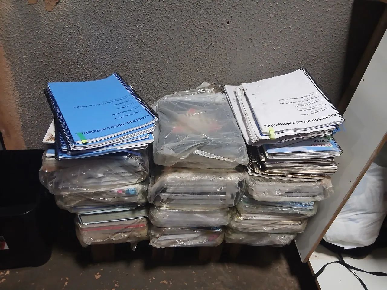 DOAÇÃO LIVROS  - Foto 2