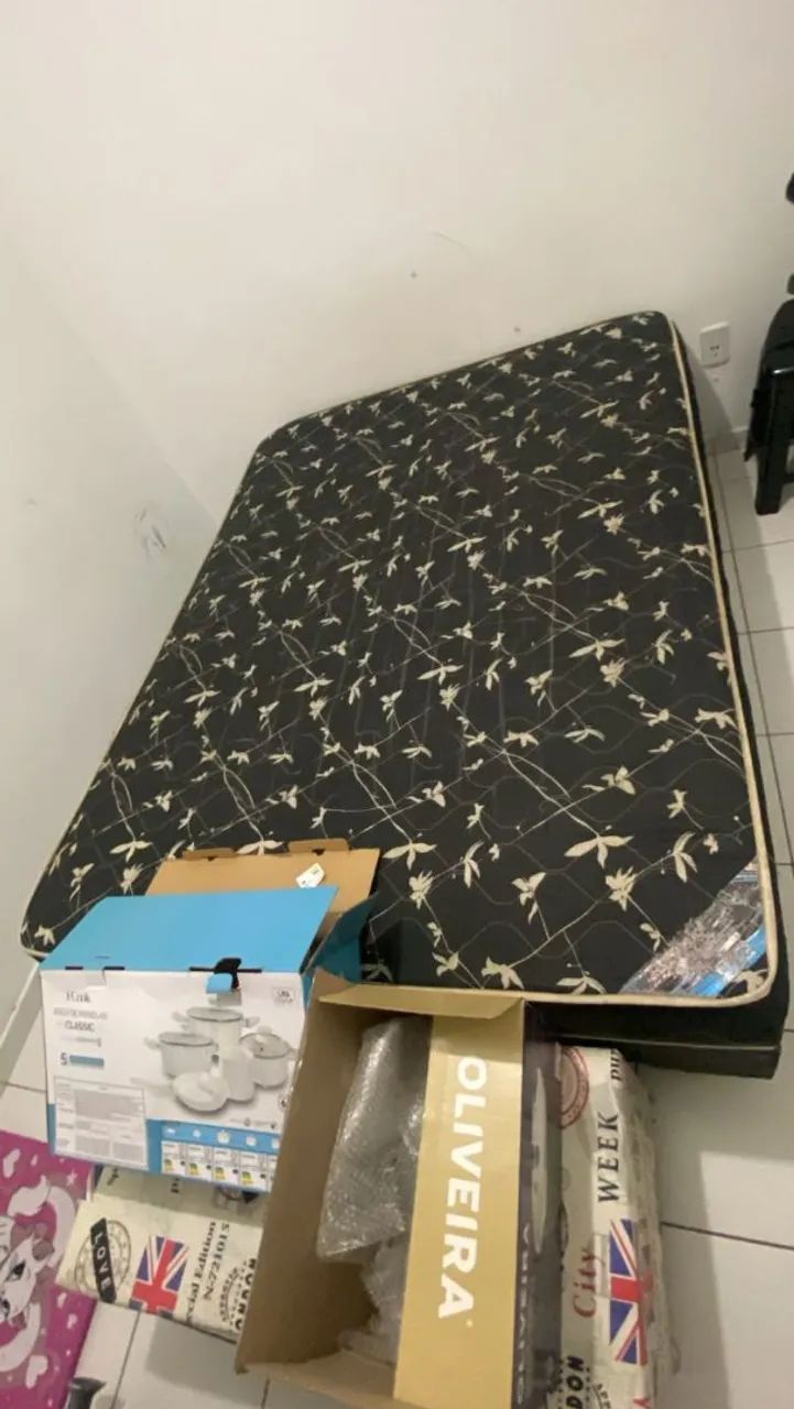 Cama Box casal Usado