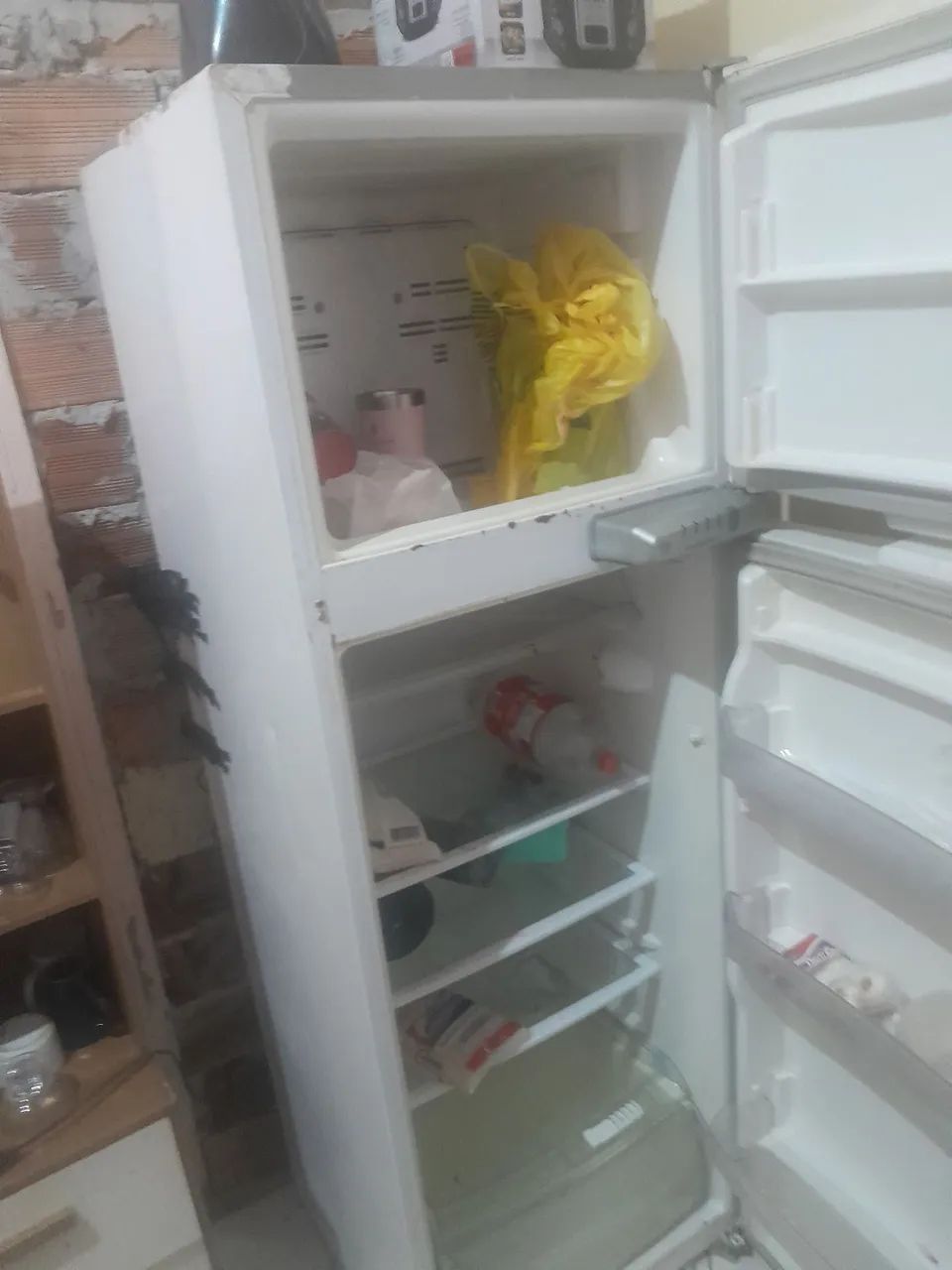 Geladeira com defeito  - Foto 2