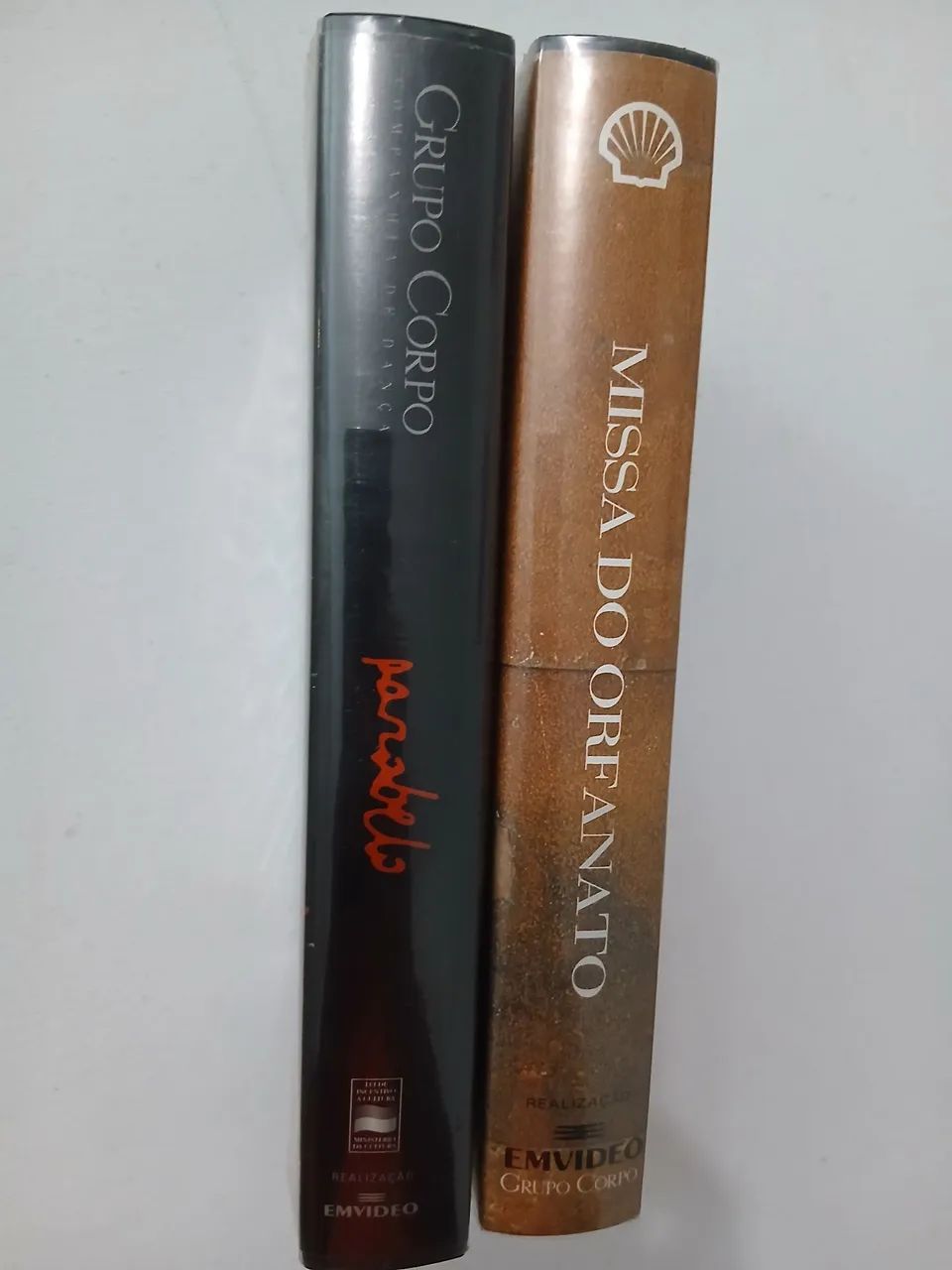2 fitas vhs grupo corpo paralelo e missa do orfanato usadas.  - Foto 5
