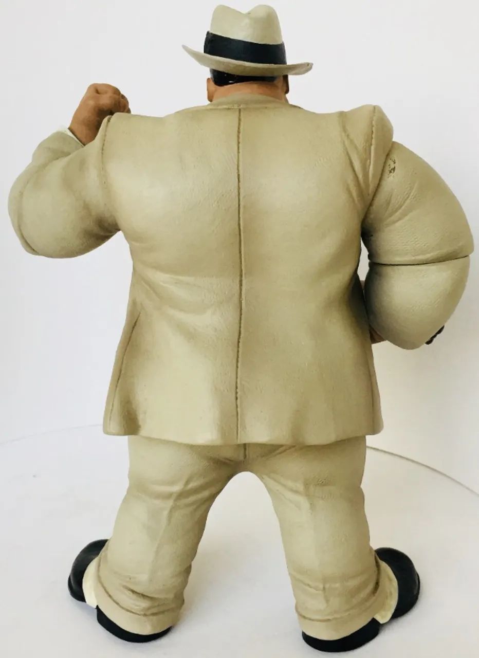 Boneco mafioso rico em detalhes - Foto 3