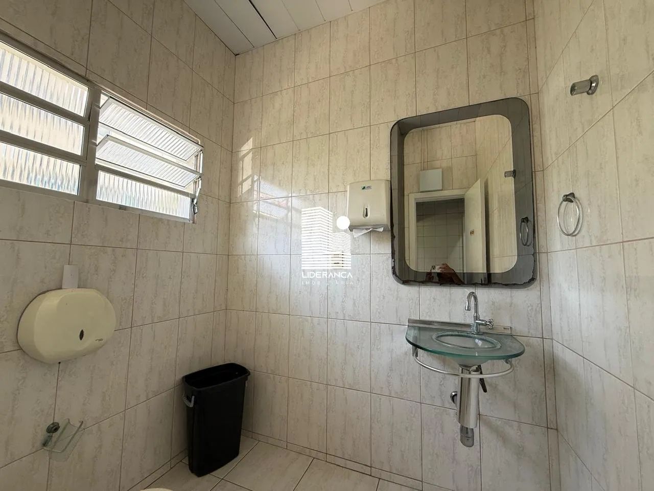 Casa comercial para alugar na Rua Lauro Linhares - Foto 12