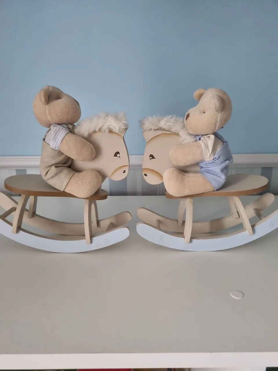 Cavalinhos de balanço com ursinhos,  decoração quarto infantil