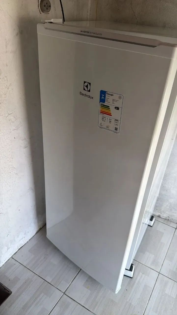 Vende-se freezer Eletrolux vertical - Foto 5