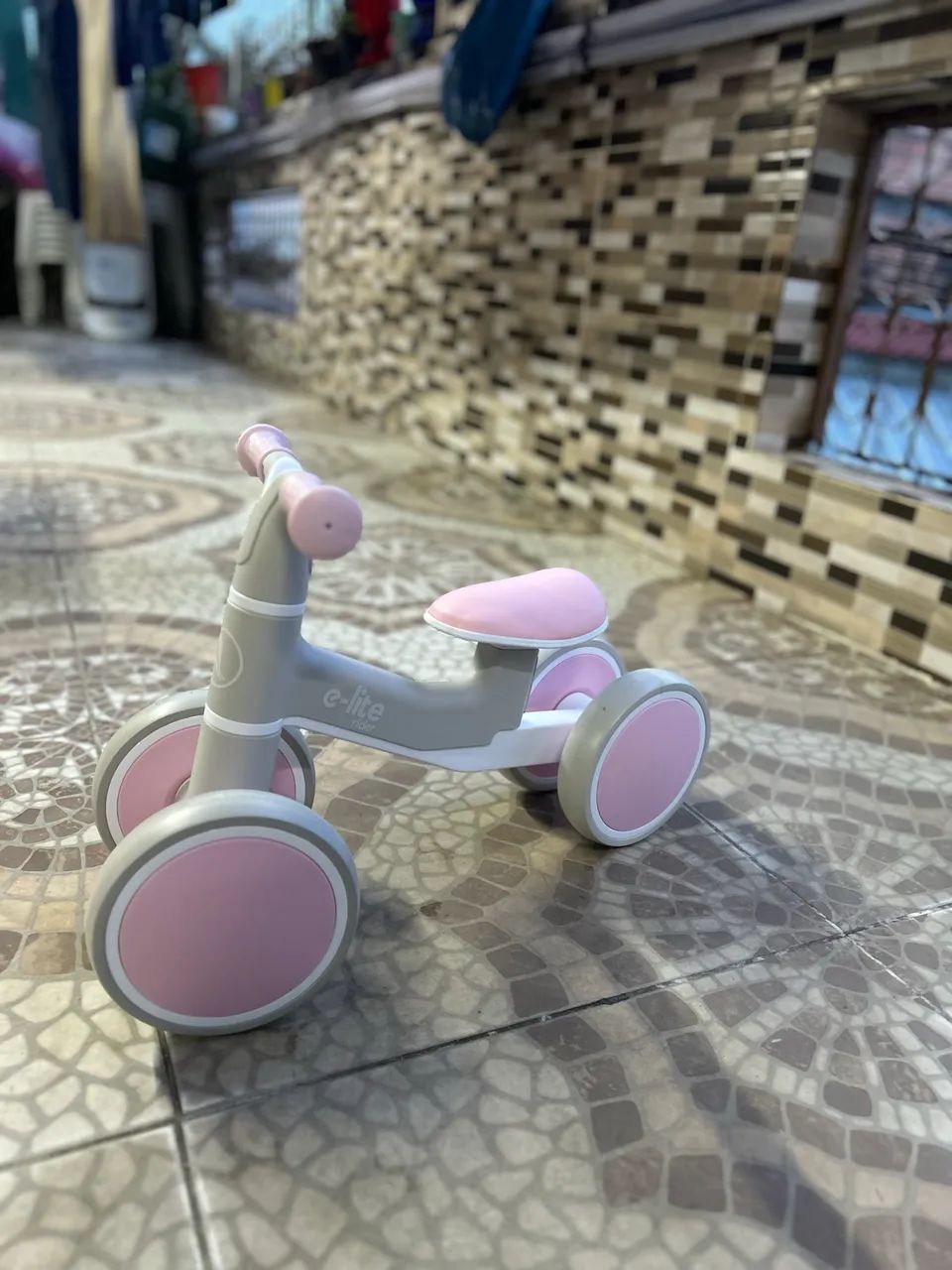 Bicicleta de equilíbrio infantil 