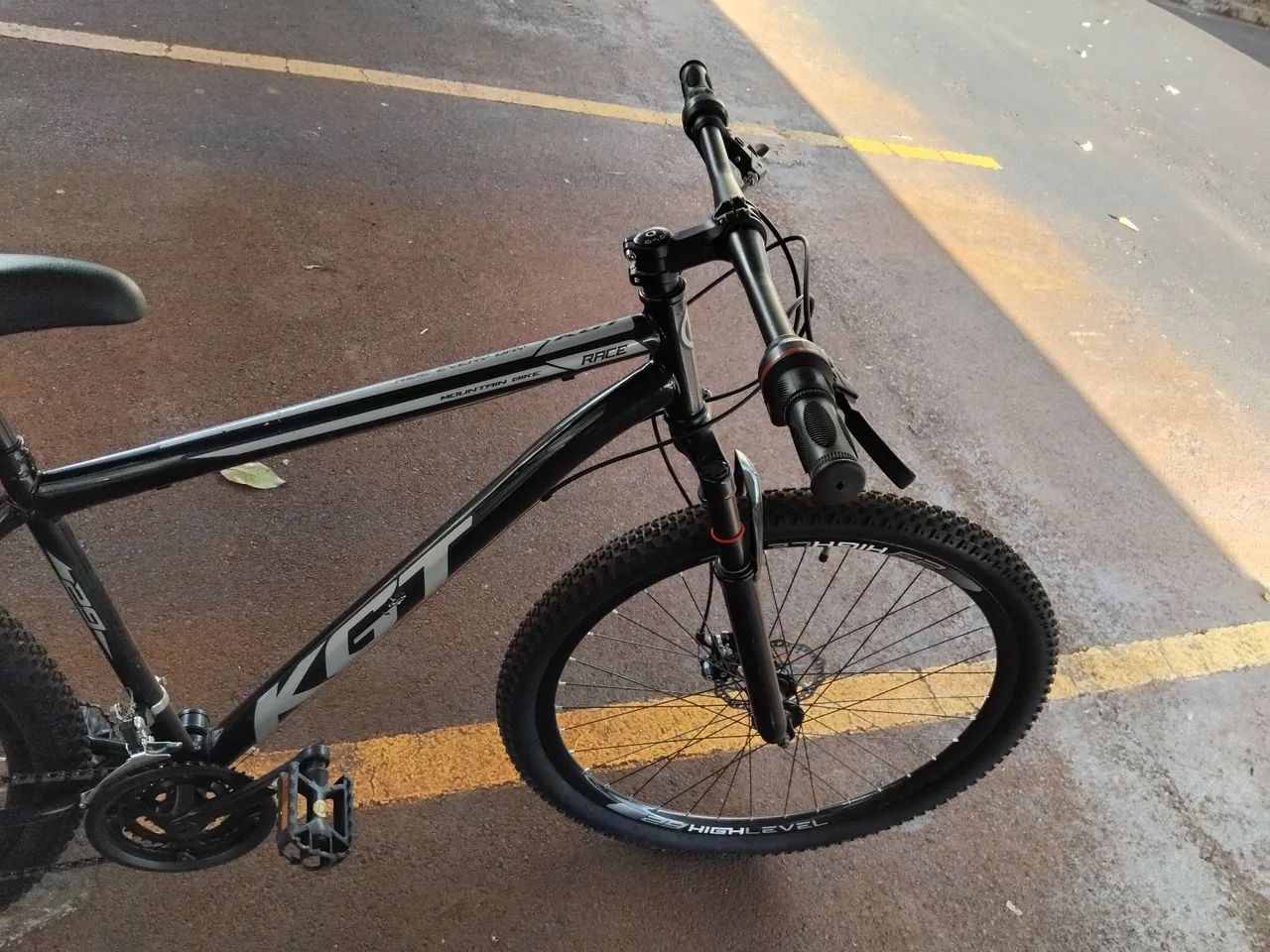 Bicicleta aro 29 pouco usada - Foto 3
