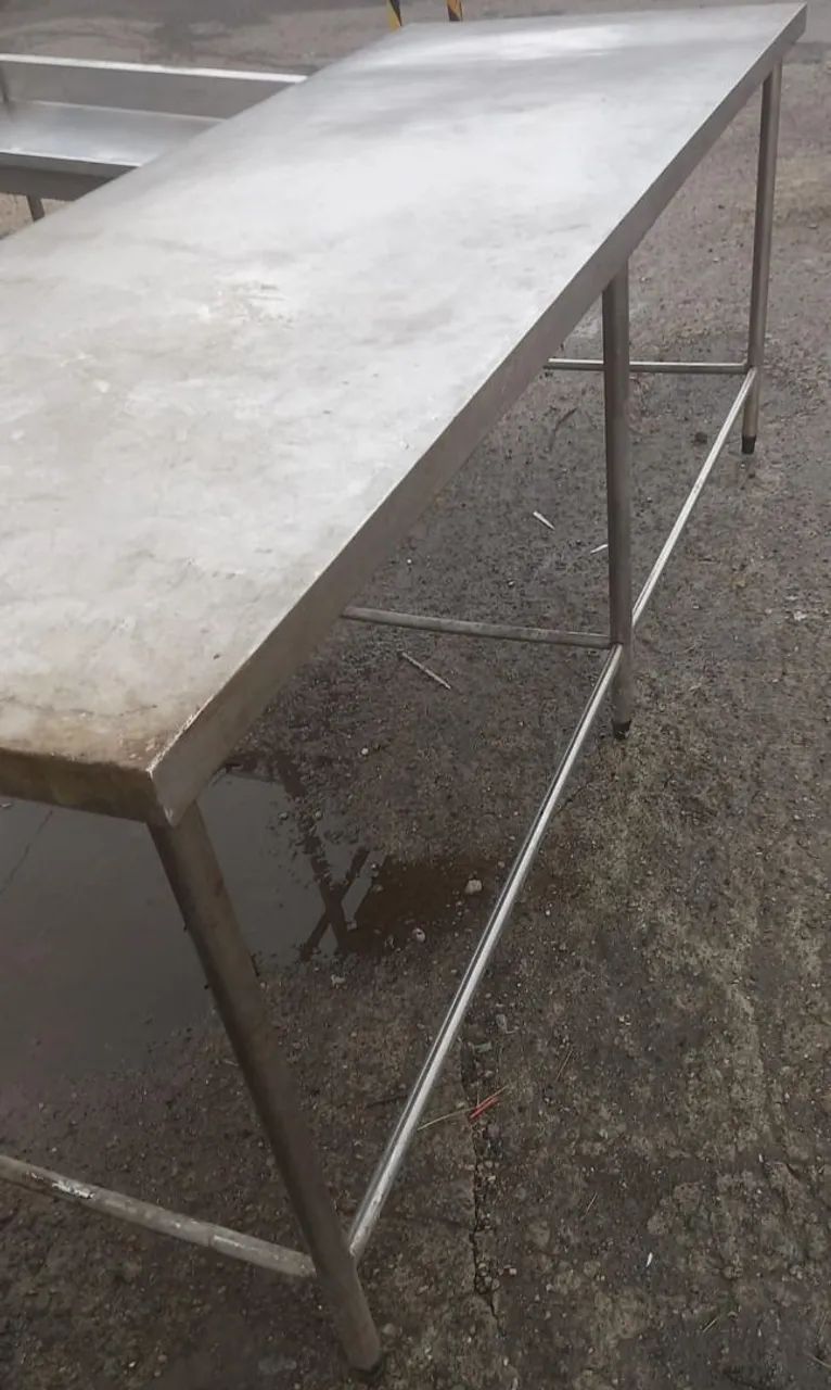 Venda de mesa industrial em aço inox  - Foto 4