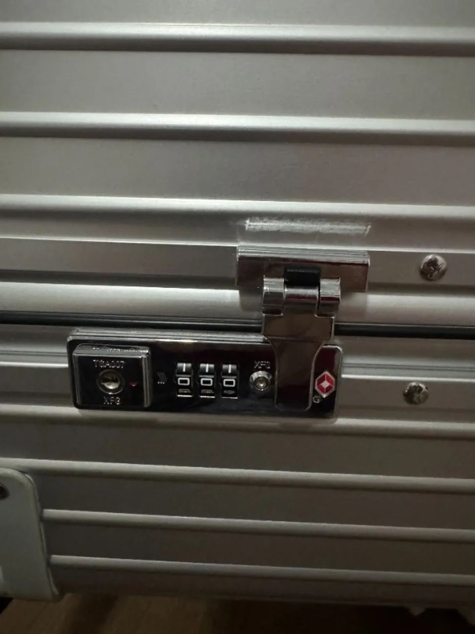 Mala Rimowa modelo Classic tamanho cabine - Foto 4