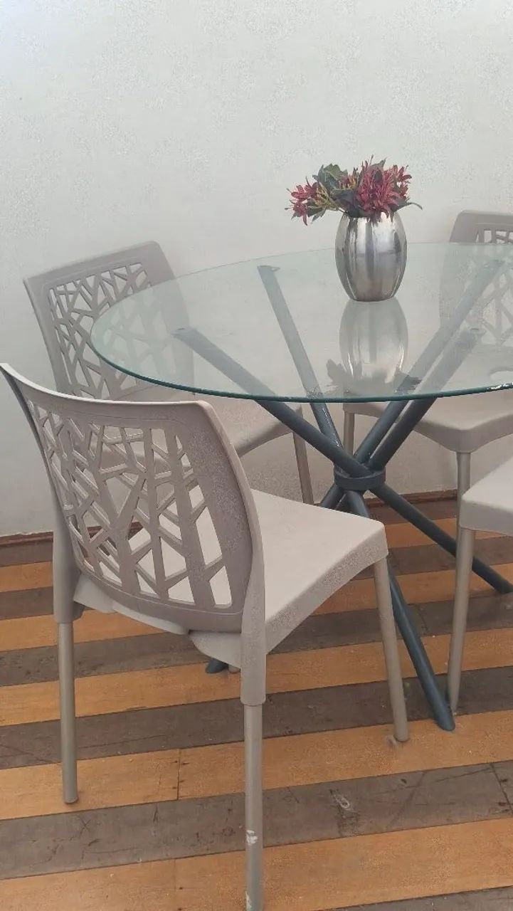 MESA COM CADEIRA PRA VENDER RÁPIDO  - Foto 3