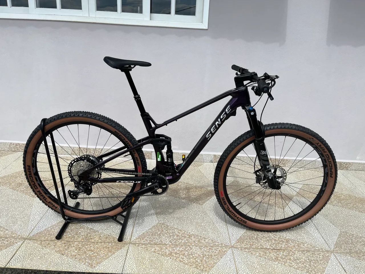 Bicicleta Sense Invictus Evo 2025