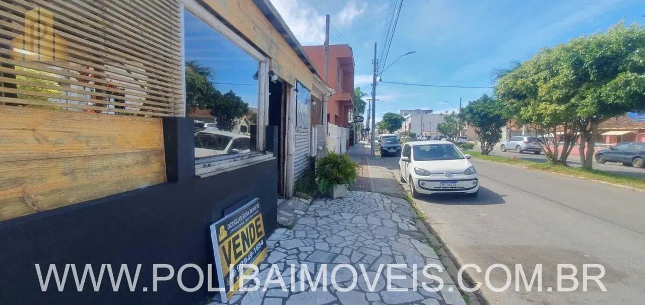 Casa para Venda em Imbituba, CENTRO, 3 dormitórios, 2 banheiros, 1 vaga