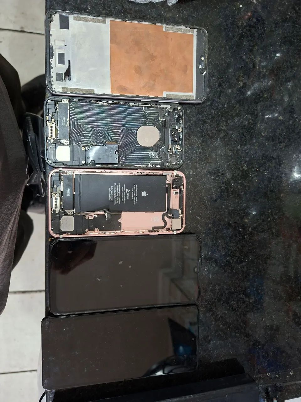 Sucatas,baterias e telas de celulares iphone/Samsung etc - Foto 2