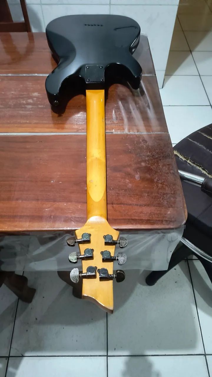 Guitarra sgr C1 by schecter bem conservada - Foto 4