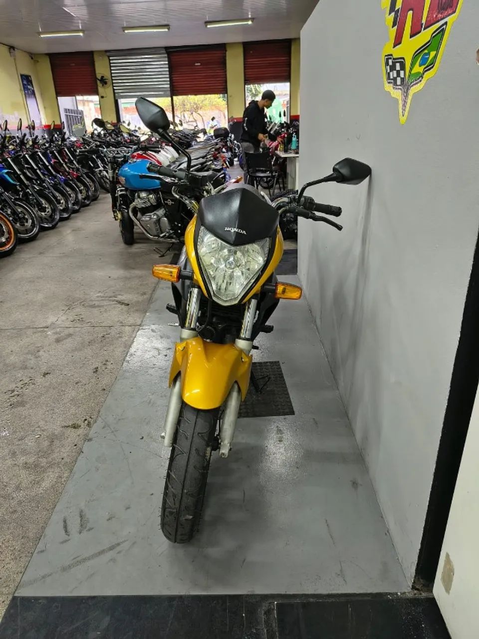 HONDA CB 300R 2010 - Foto 5