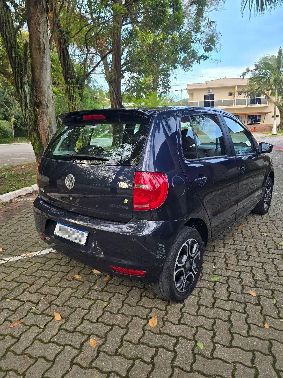 Volkswagen Fox Selecao 1.0 Total Flex 8V 5P 2014 - Foto 3