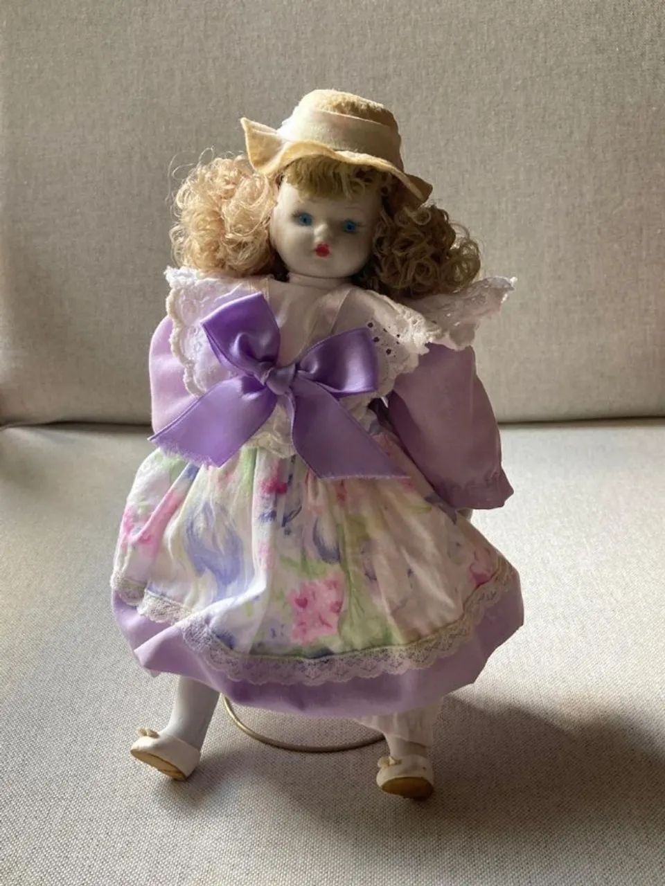 Boneca com braços, pernas e rostinho em louça  - Foto 4