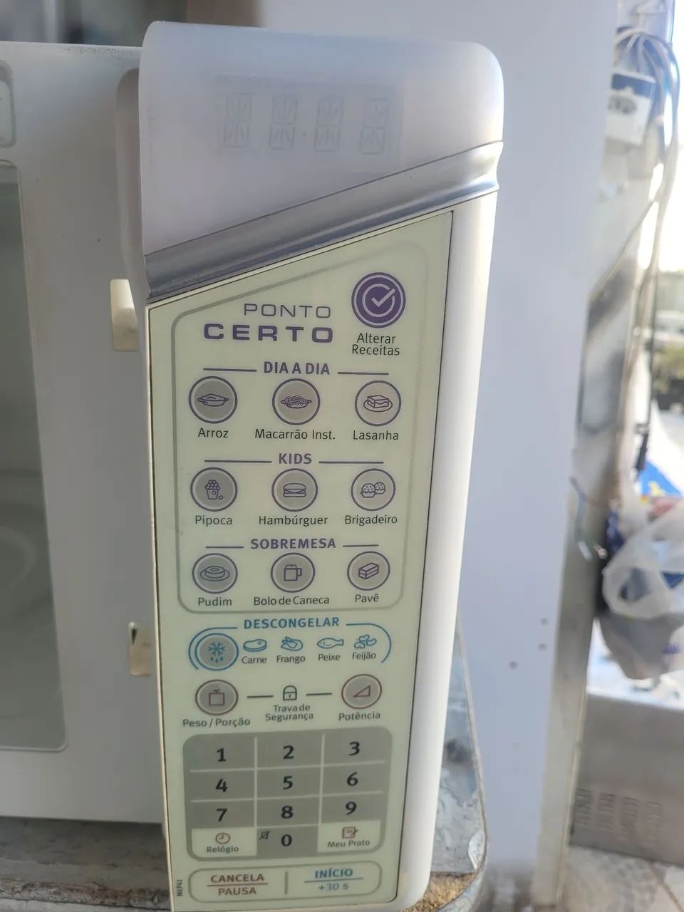 Microondas Eletrolux 31 litros - Foto 3