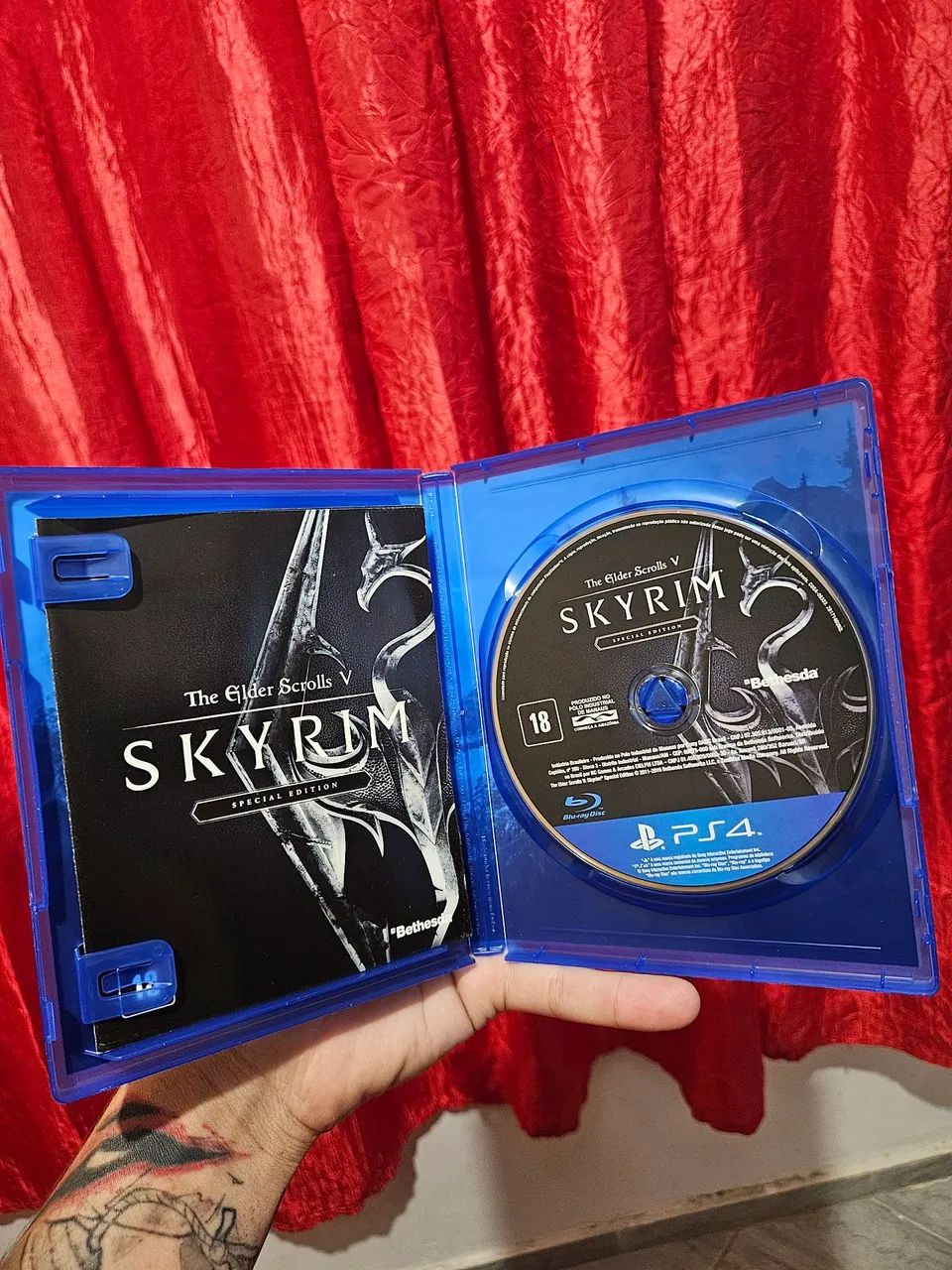 Jogo ps4 Skyrim  - Foto 3