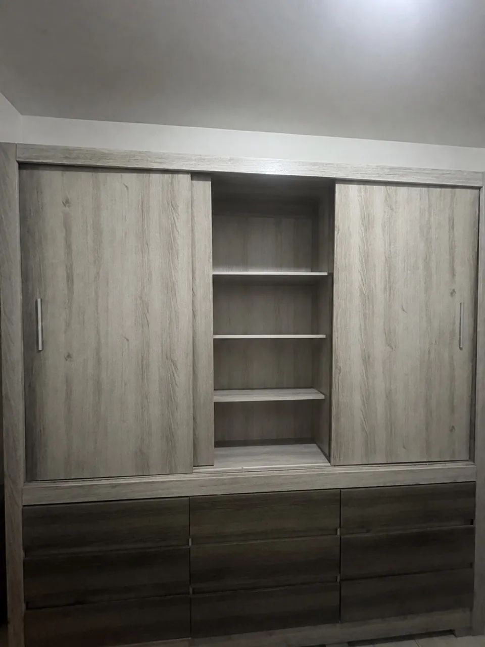 GUARDA ROUPA 