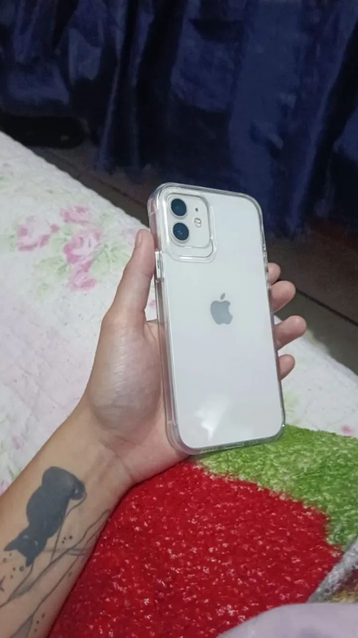 iPhone 12 