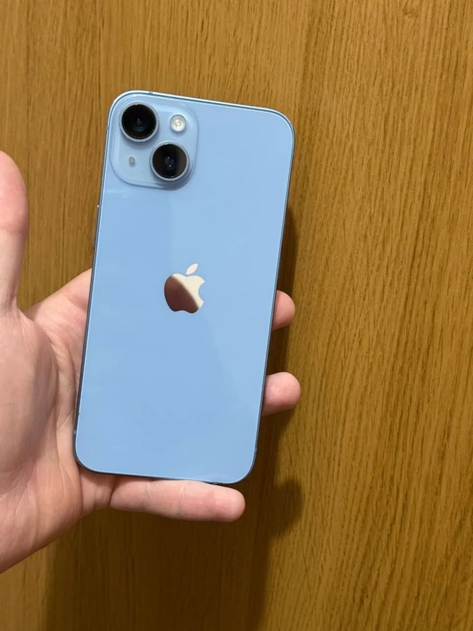 Vende se iPhone 14 