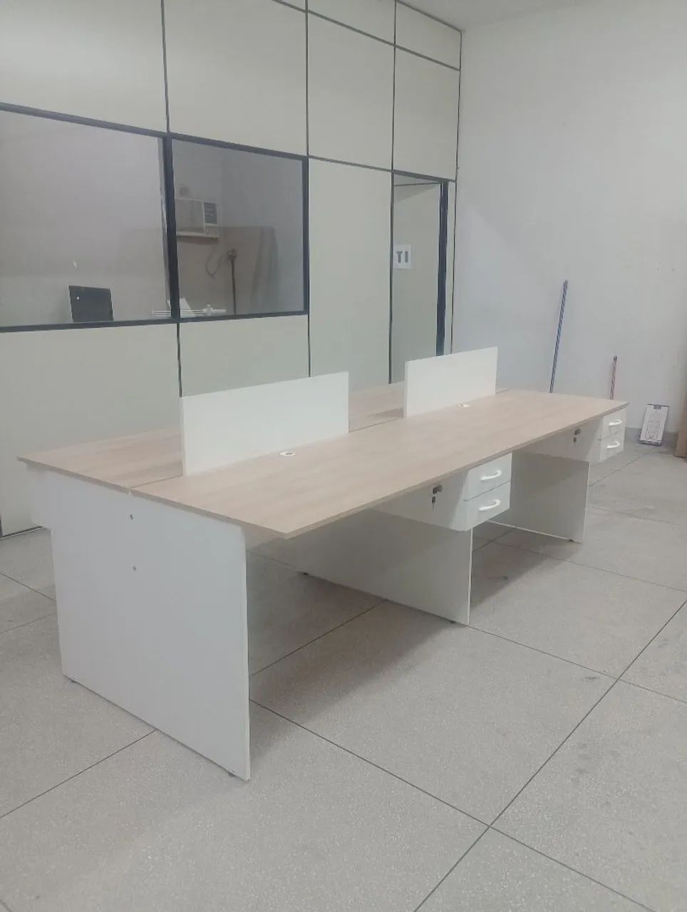 Estação de trabalho 4 lugares  - Foto 2