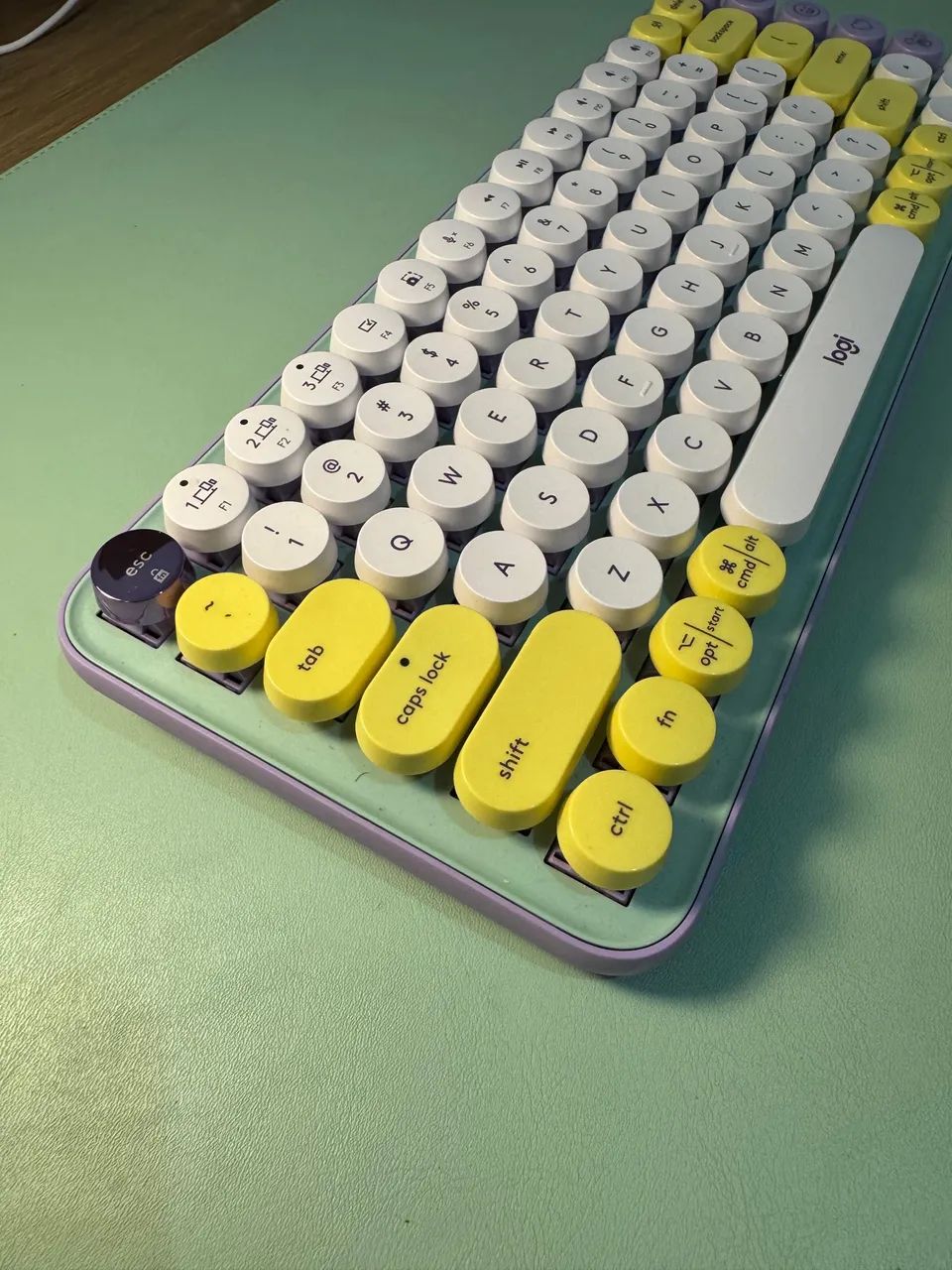 Teclado Logitech Pop Keys Lilás / Bluetooth - Foto 2