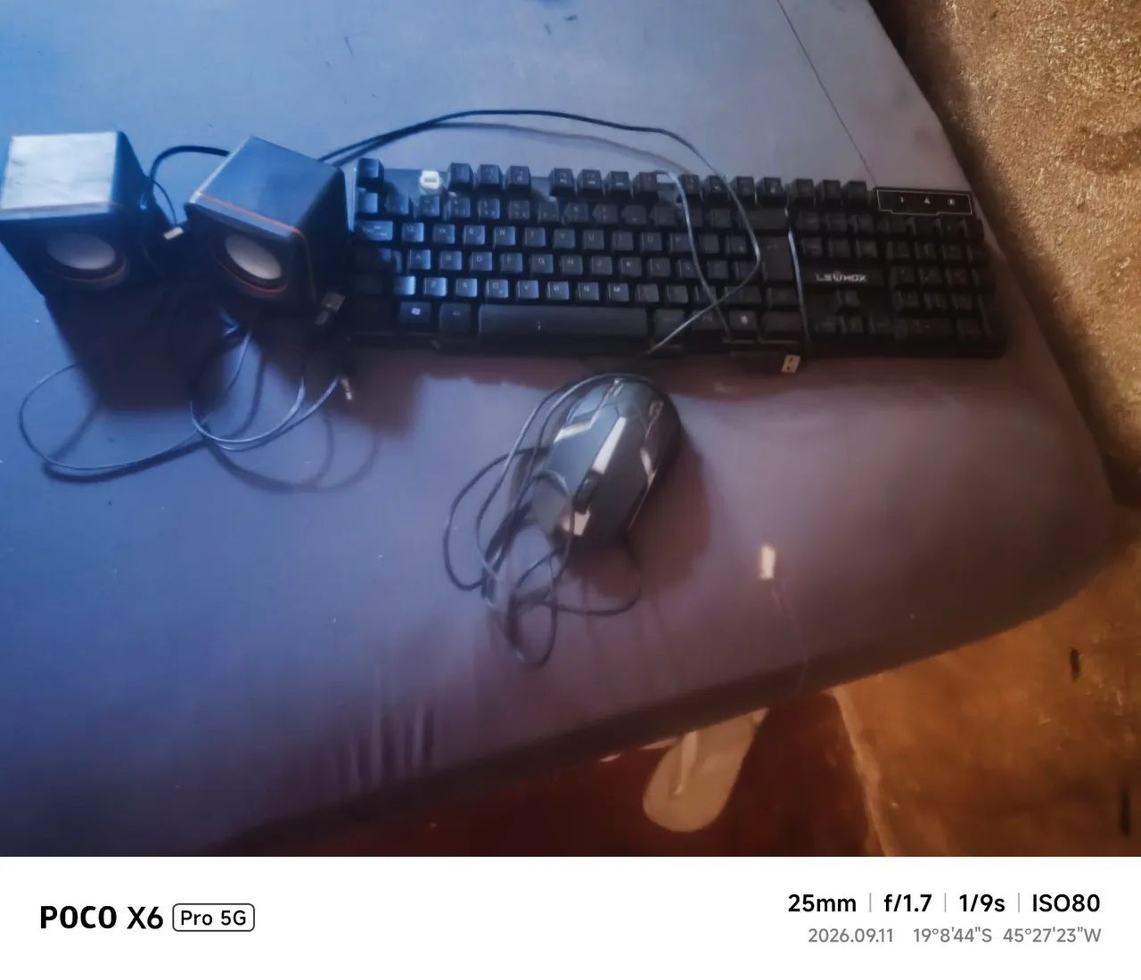 Vendo cpu com teclado e mause caixinha de som - Foto 2