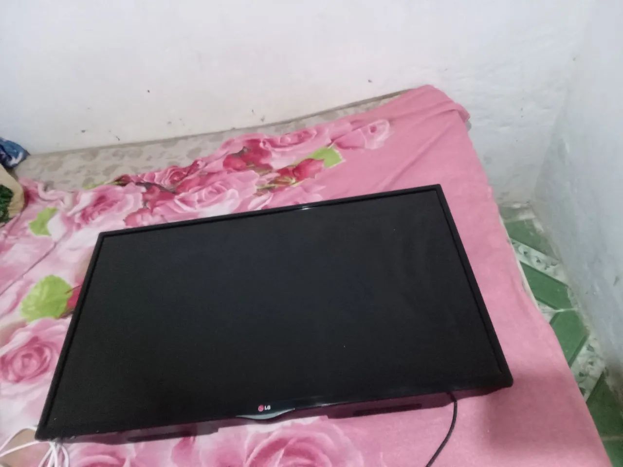 Vendo TV Samsung 43 polegadas com defeito sai o som normal as vezes a imagem 