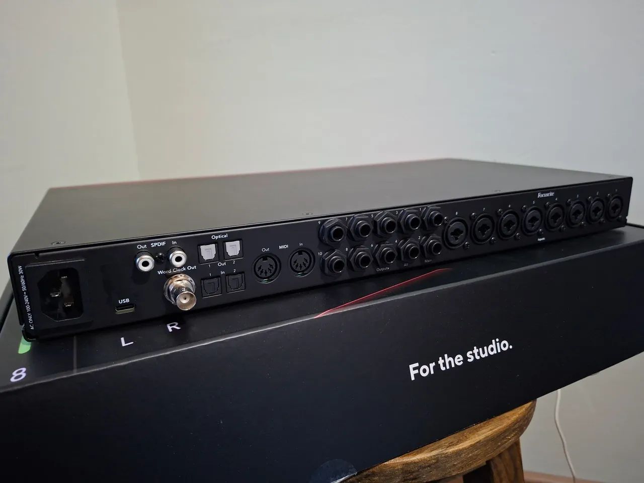 Interface Focusrite Scarlett 18i20 4th Gen - Foto 3