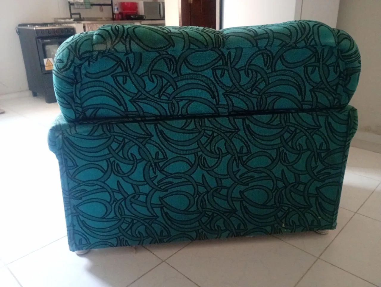 Sofá pequeno de 2 lugares - Foto 3