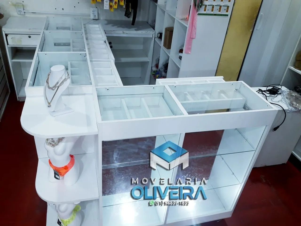 Balcão vitrine com gavetas vitrine em L fabricamos diversos modelos  - Foto 2