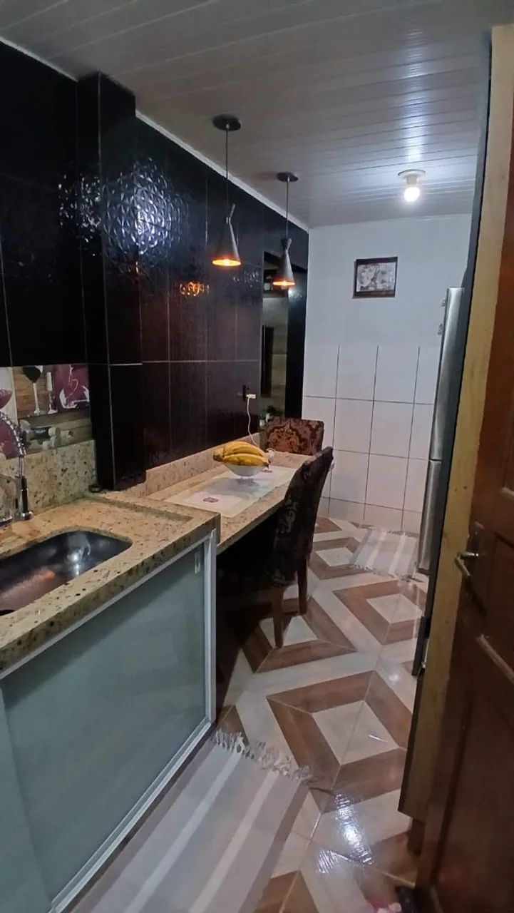 Vendo casa com kitnet em cima - Foto 2