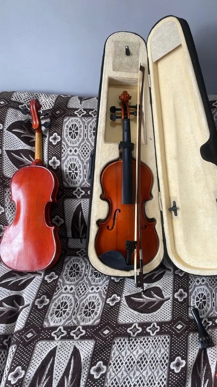 violinos cremona 1995 e strauss 