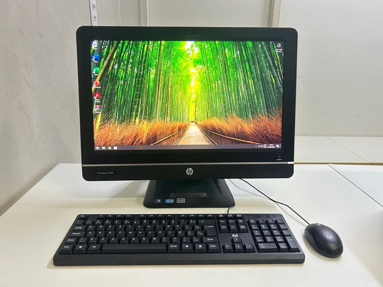 All in One Core i3/ RAM 8GB/ HD 500GB/ Tela 22?
