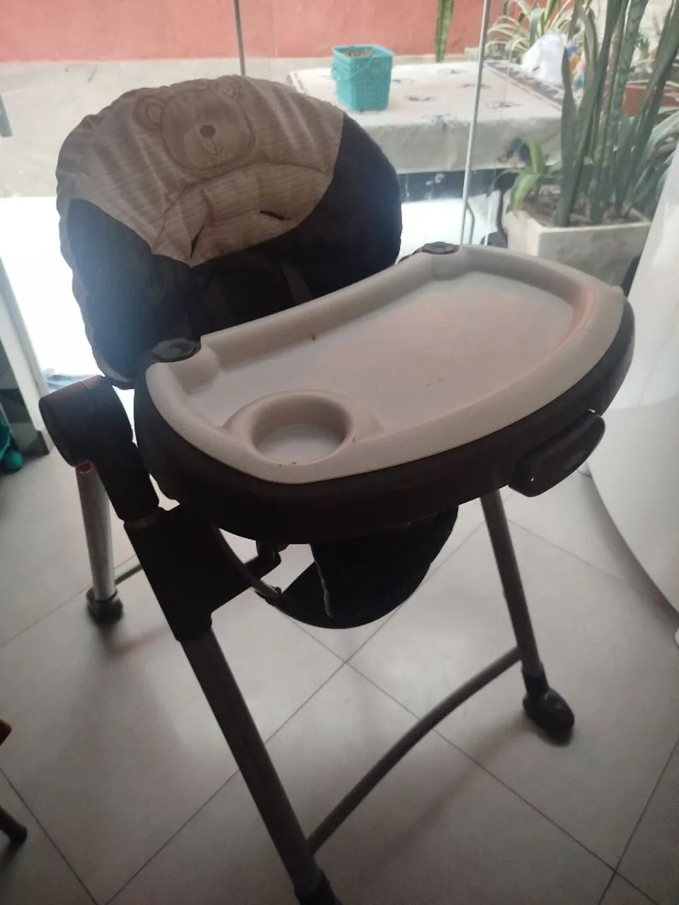 Cadeira de alimentação 
