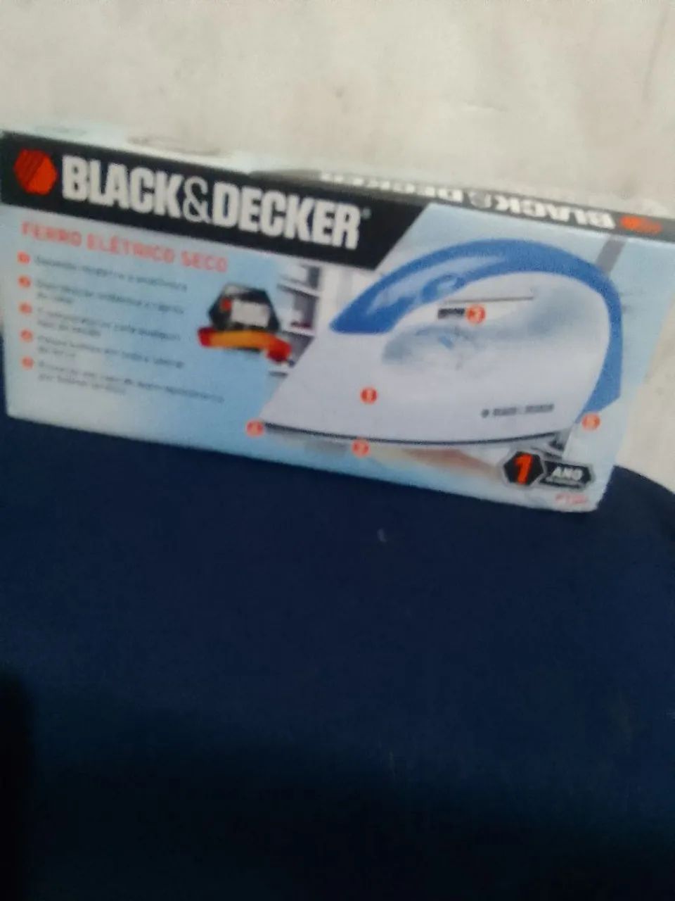 Ferro Elétrico  Seco - Black & Decker  - Foto 4